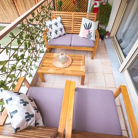 Mantisses 4 Daire Kalamata